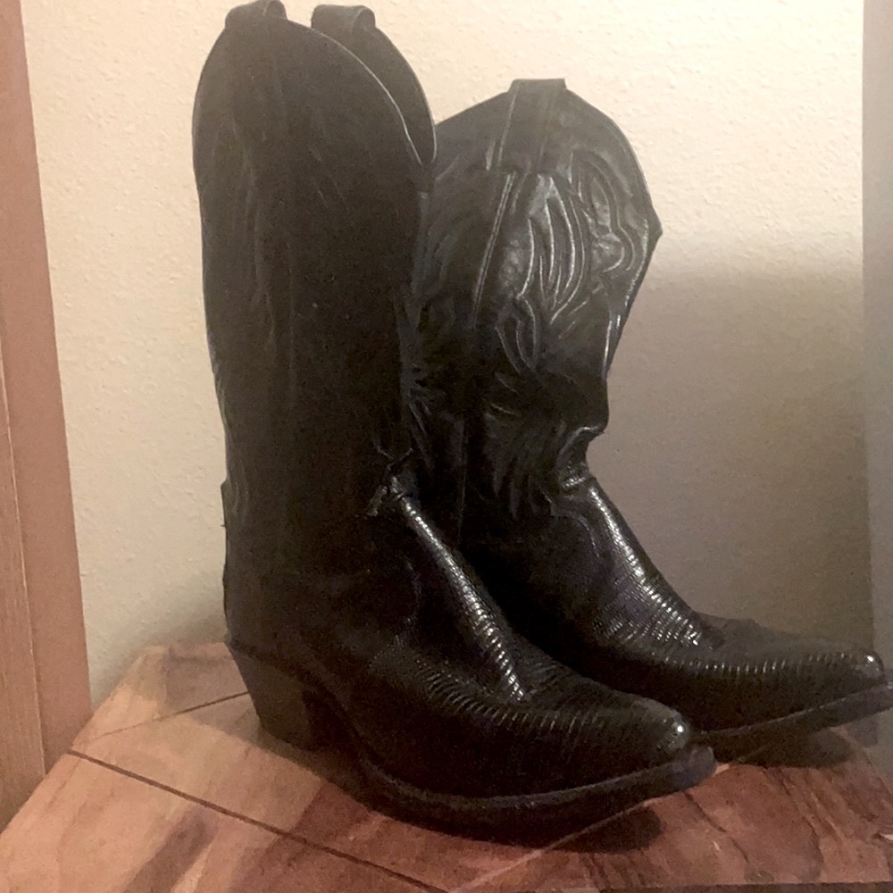 Black cowboy boots